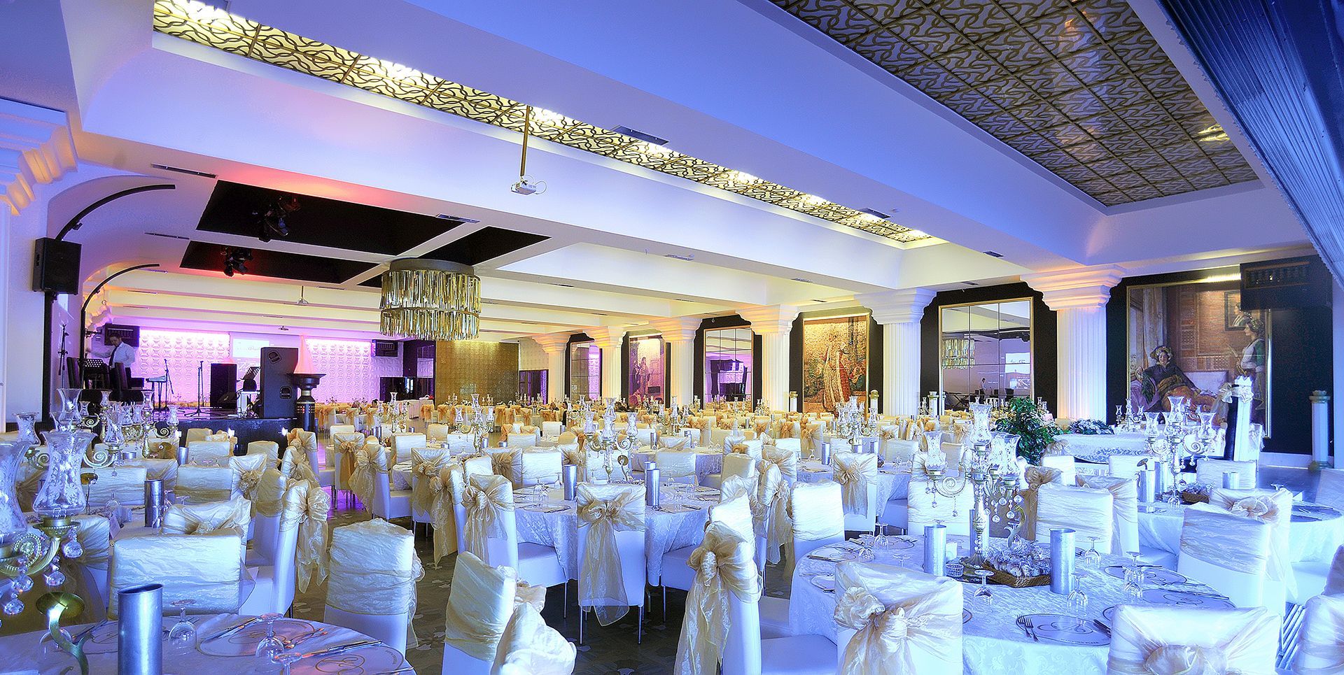 AKALIN_WEDDING_PLAZA