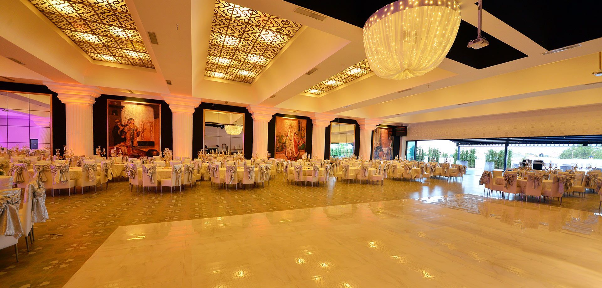 AKALIN_WEDDING_PLAZA