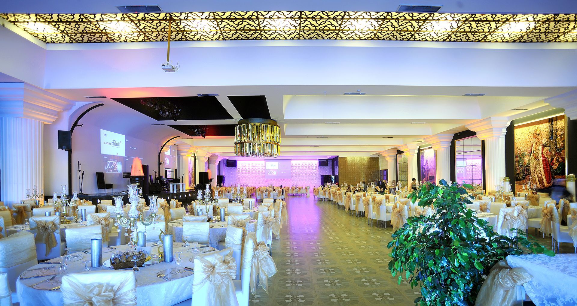 AKALIN_WEDDING_PLAZA
