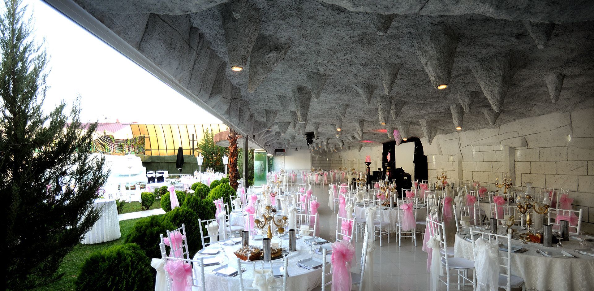 AKALIN_WEDDING_PLAZA